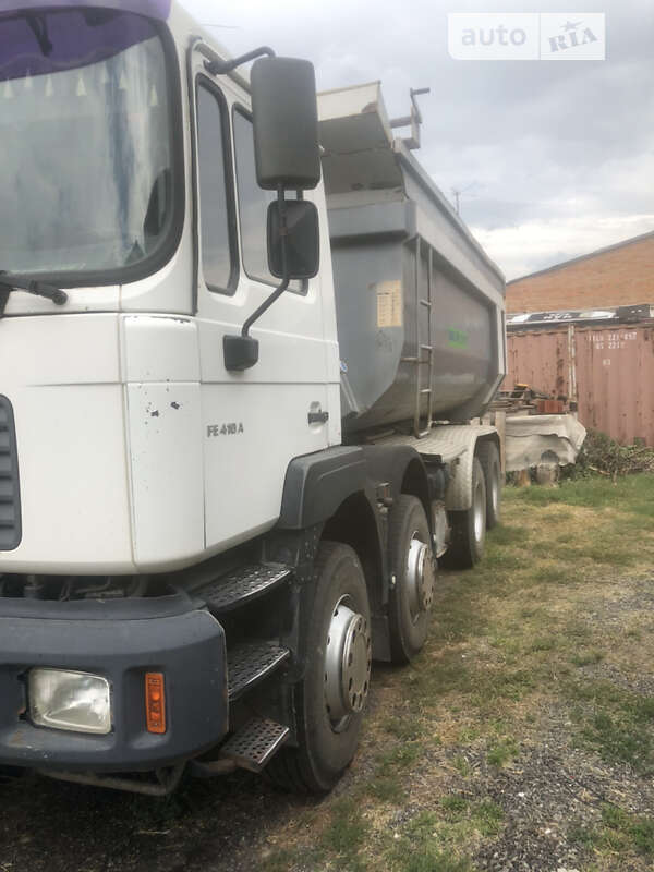 Самосвал MAN F 2000