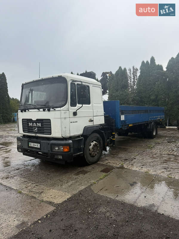 Кран-манипулятор MAN L 2000