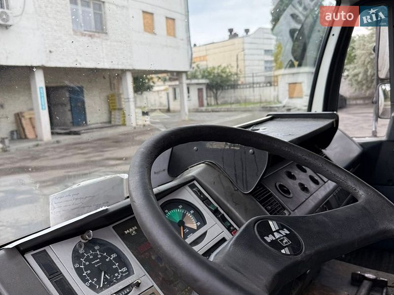 Грузовой фургон MAN L 2000 2002 в Киеве