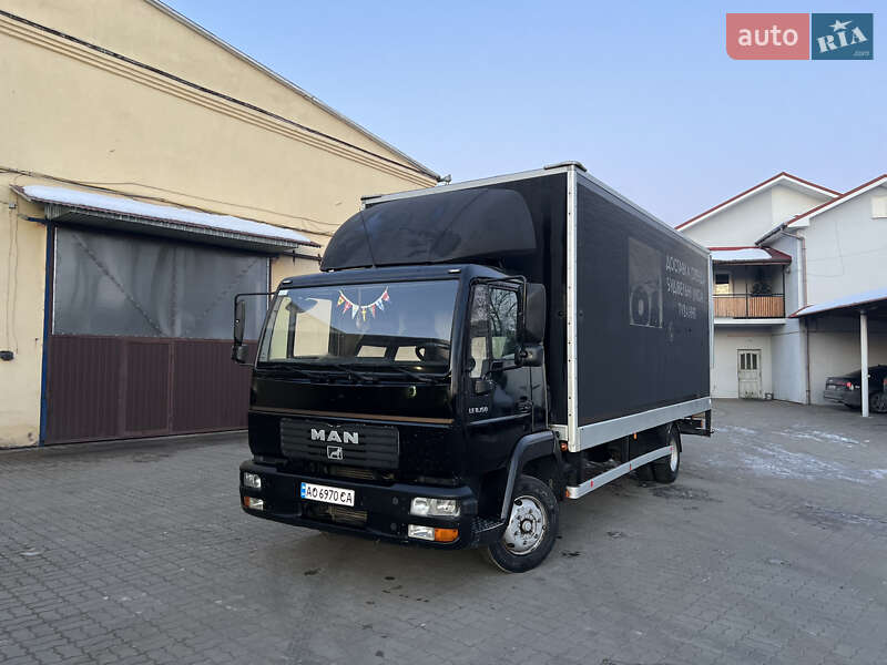 Грузовой фургон MAN LE 8.150