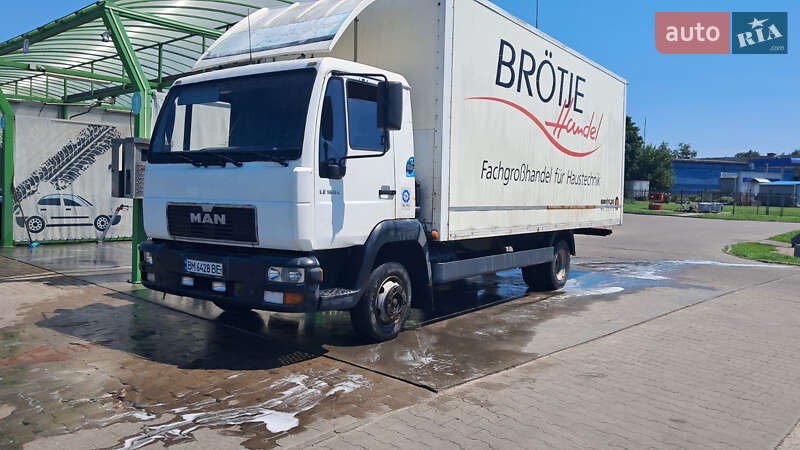 Грузовой фургон MAN LE 8.180