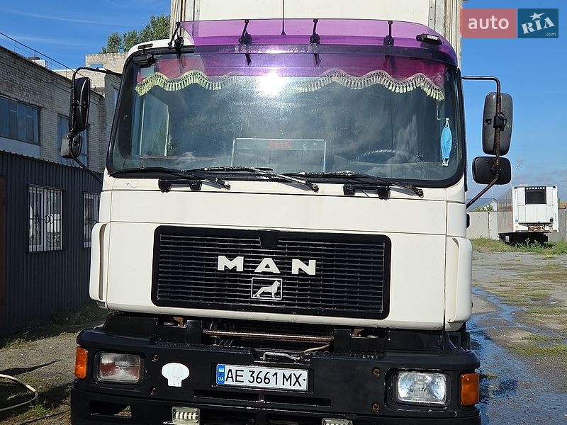 Грузовики MAN M 90
