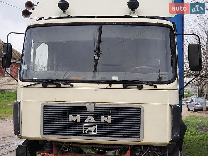 MAN