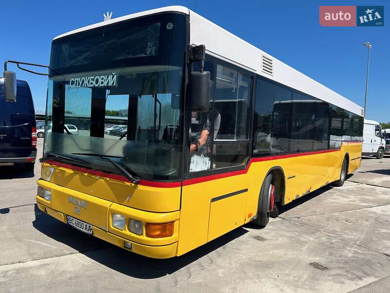 Городской автобус MAN NL313