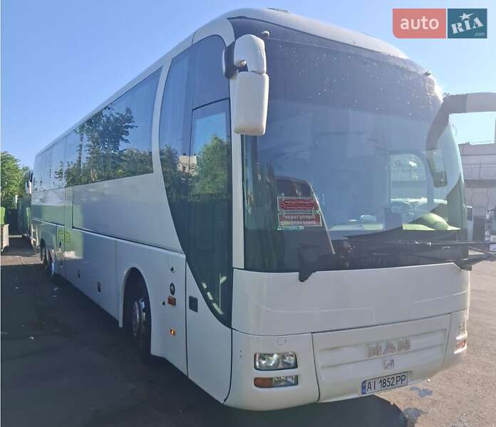 Туристический / Междугородний автобус MAN R08