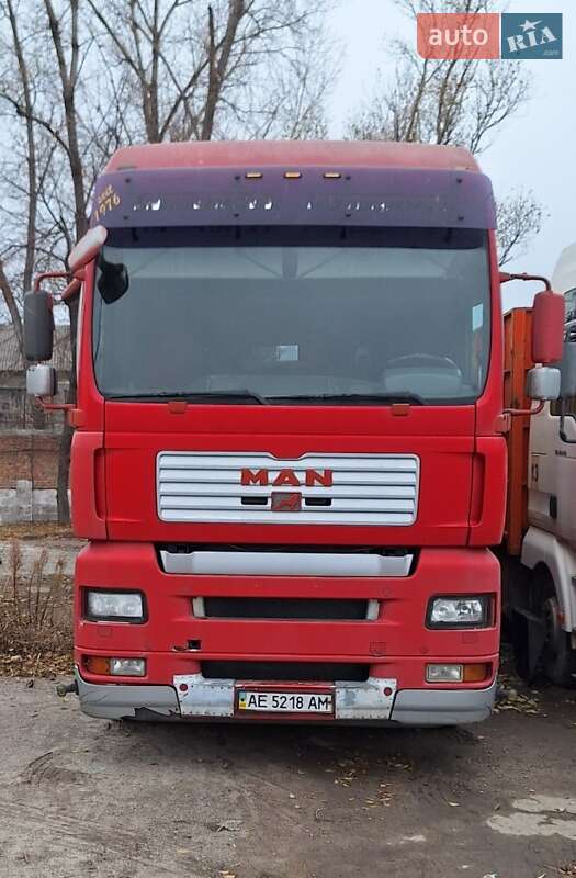 Контейнеровоз MAN TGA