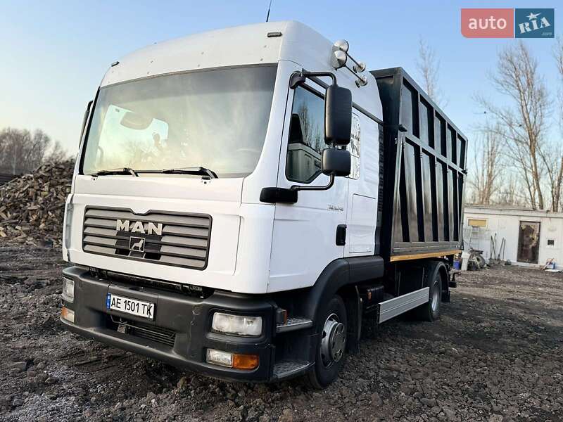 Самосвал MAN TGL
