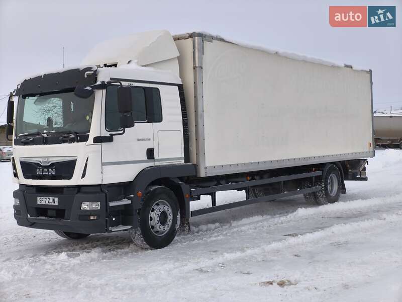 Вантажний фургон MAN TGM