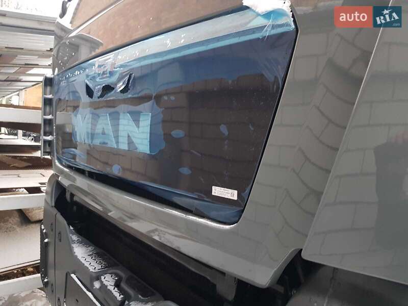 Контейнеровоз MAN TGS