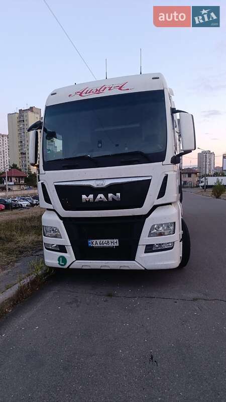 Зерновоз MAN TGX 18.440