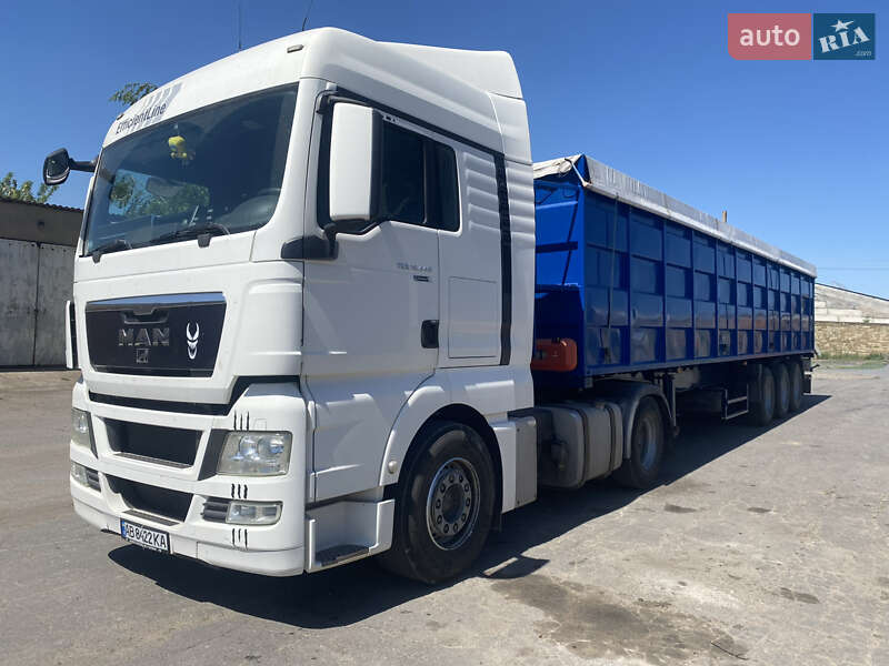 Контейнеровоз MAN TGX 18.440