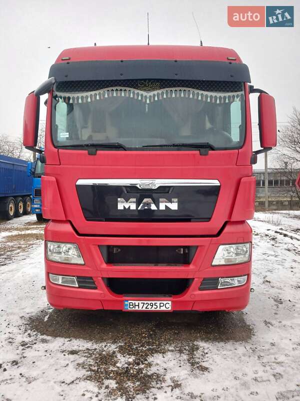 Контейнеровоз MAN TGX 18.440