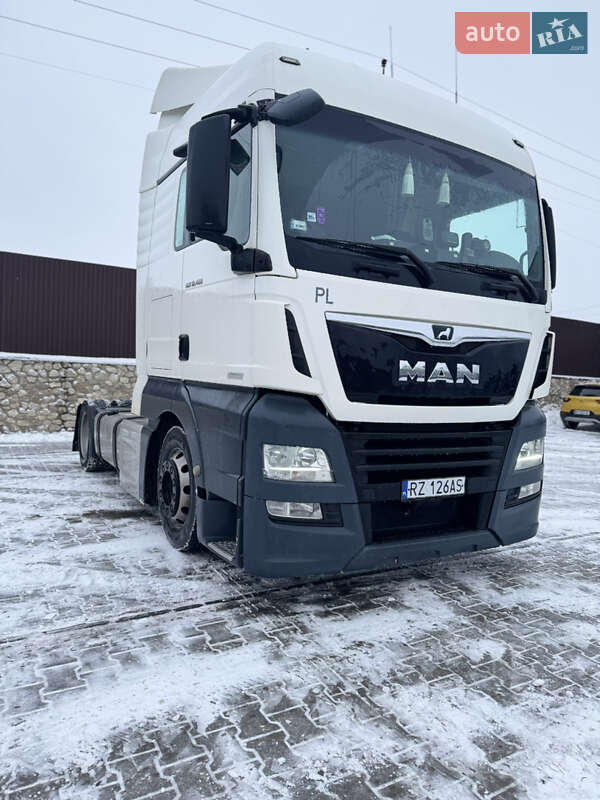 Тентований MAN TGX 18.500