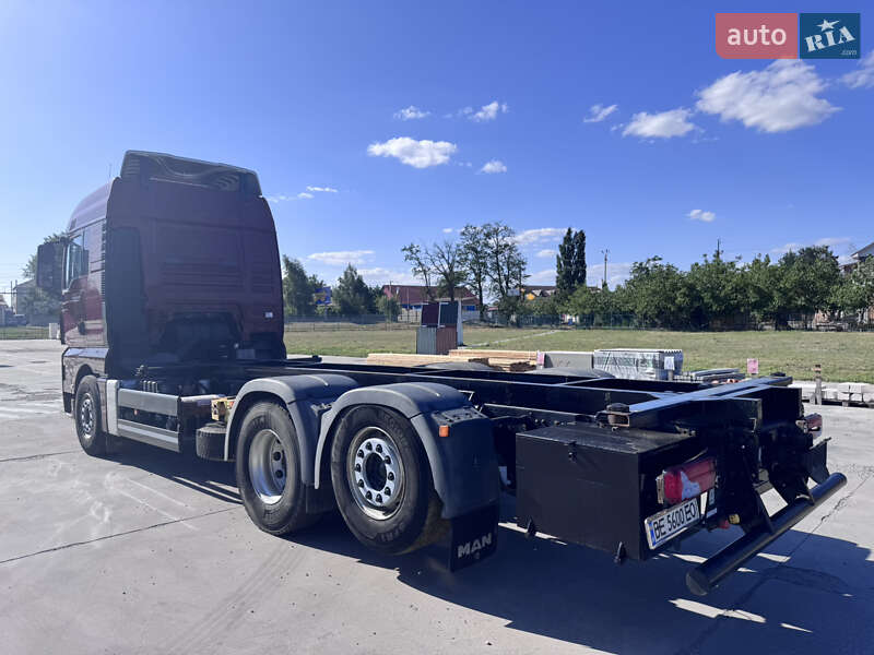 Контейнеровоз MAN TGX 26.440