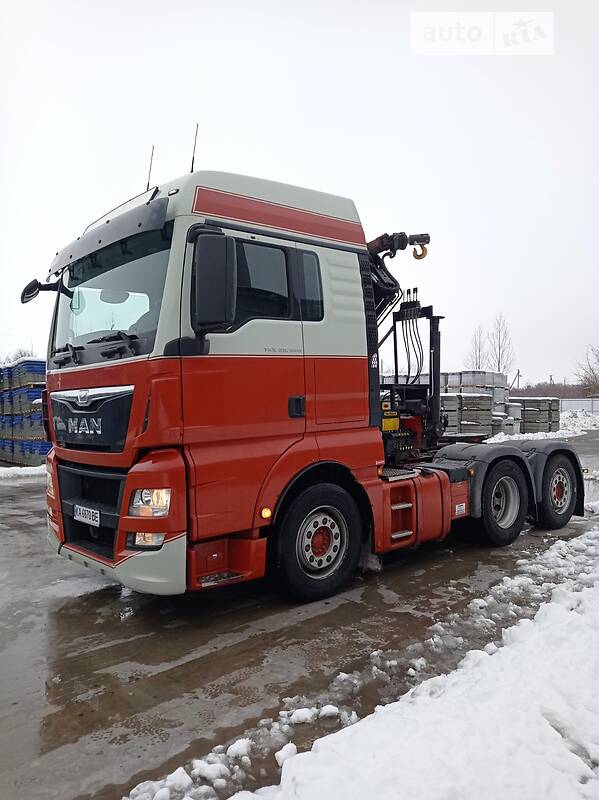 Кран-маніпулятор MAN TGX