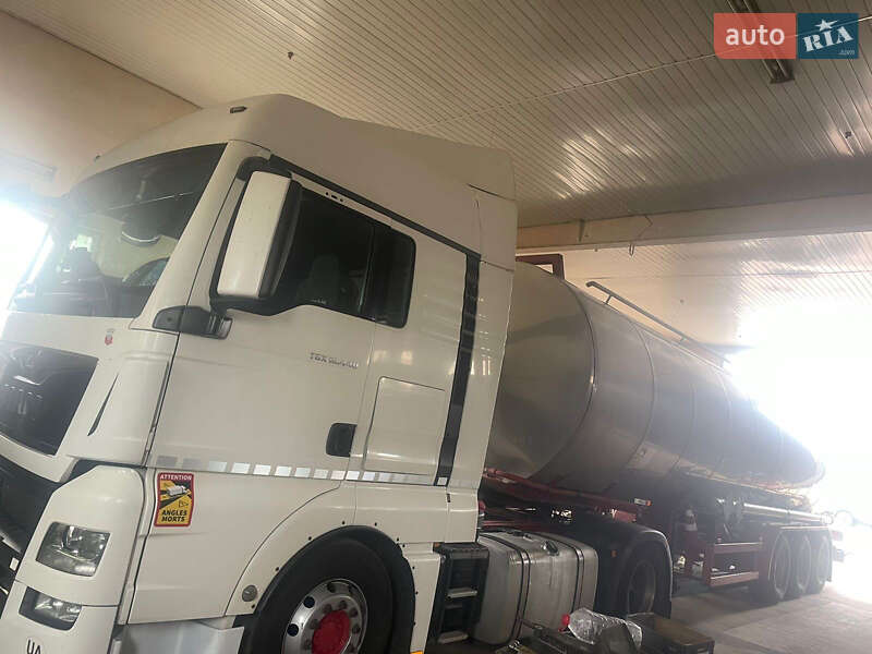 Бензовоз MAN TGX