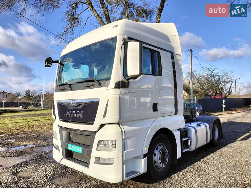 Тягач MAN TGX