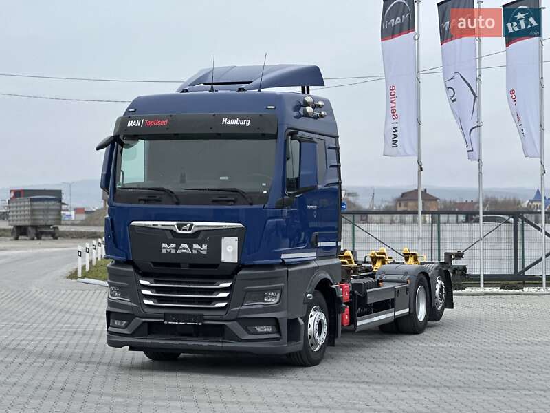 Контейнеровоз MAN TGX