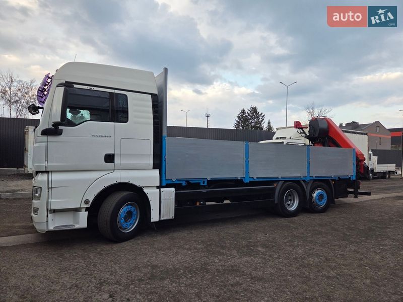 Кран-манипулятор MAN TGX