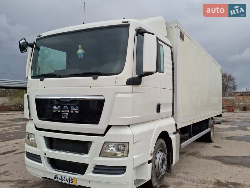 Вантажний фургон MAN TGX