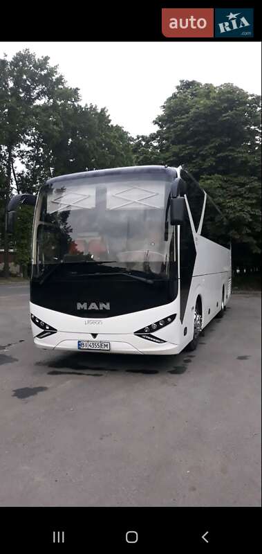 Туристичний / Міжміський автобус MAN Viseon C10