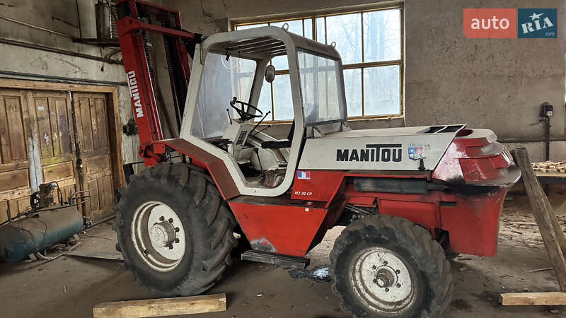 Manitou M