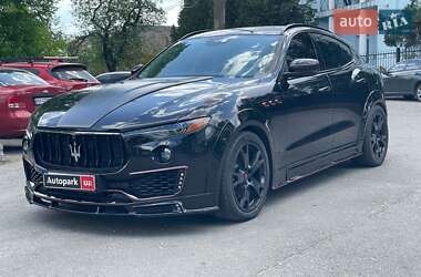 Maserati Levante  2017