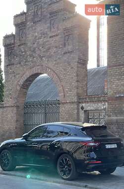 Maserati Levante  2019