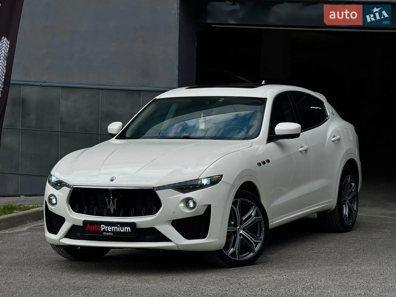 2019 Maserati Levante - фото 1