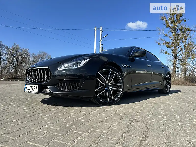 Maserati Quattroporte