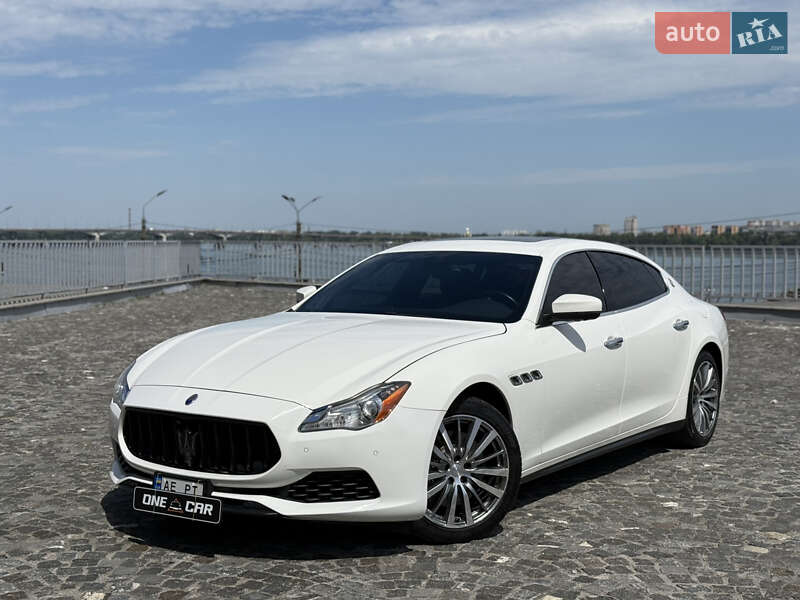 Maserati Quattroporte