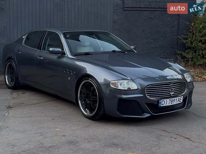 Maserati Quattroporte