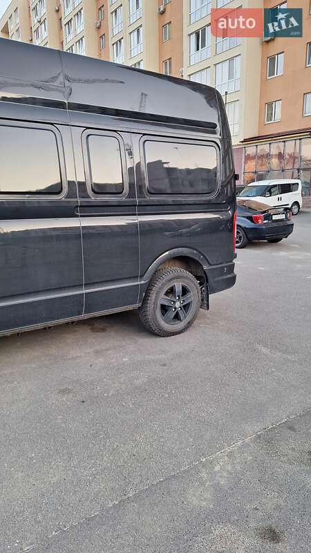 Maxus EV80