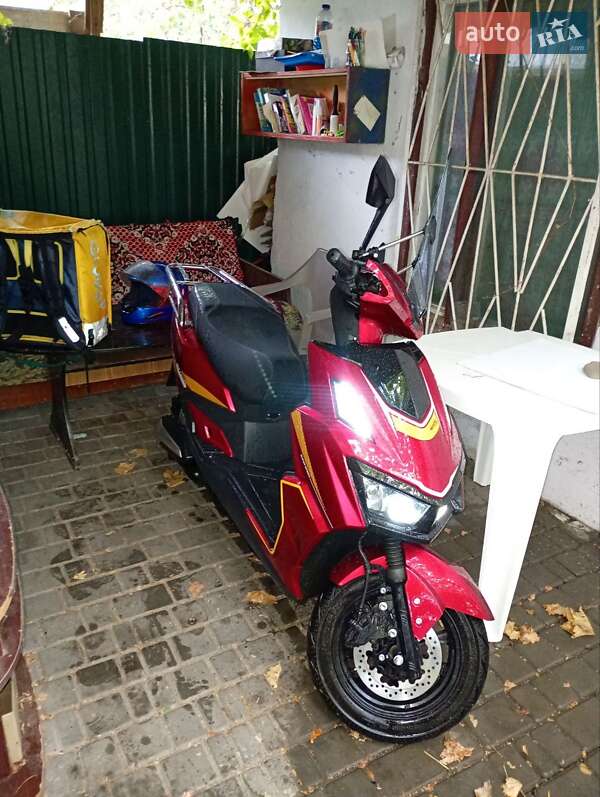 Мото Maxxter Leon