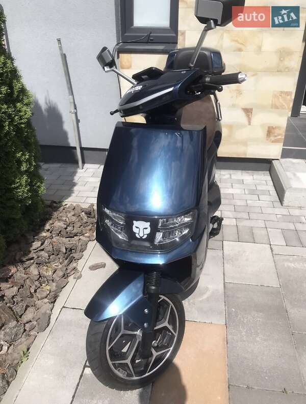 Мото Maxxter Lumina