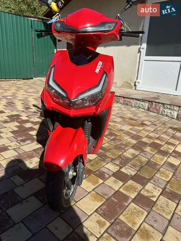 Скутер Maxxter Neos II