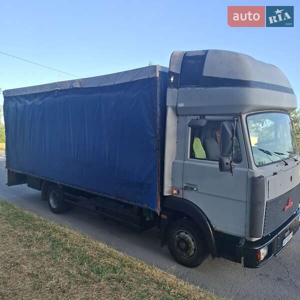 МАЗ 437040
