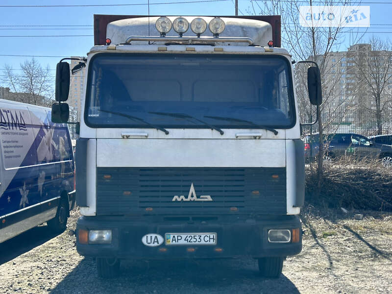 Грузовой фургон МАЗ 437141
