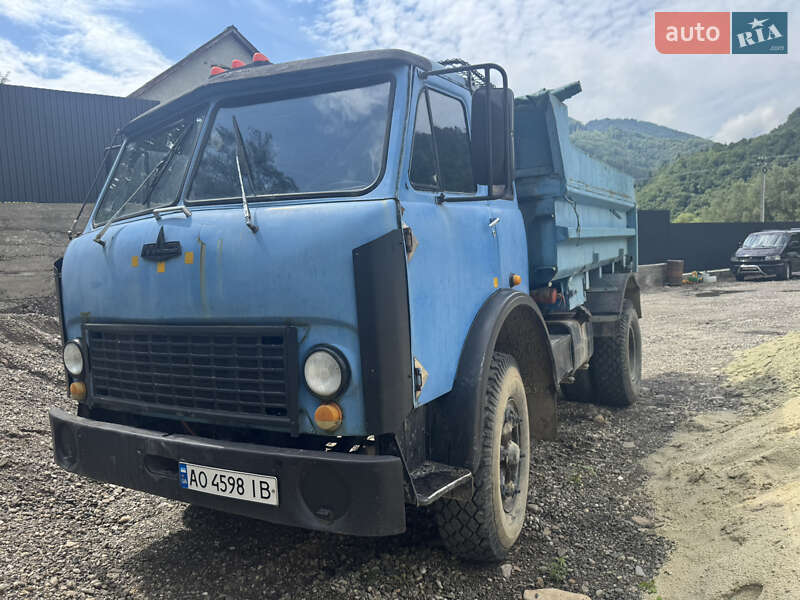 Самоскид МАЗ 504