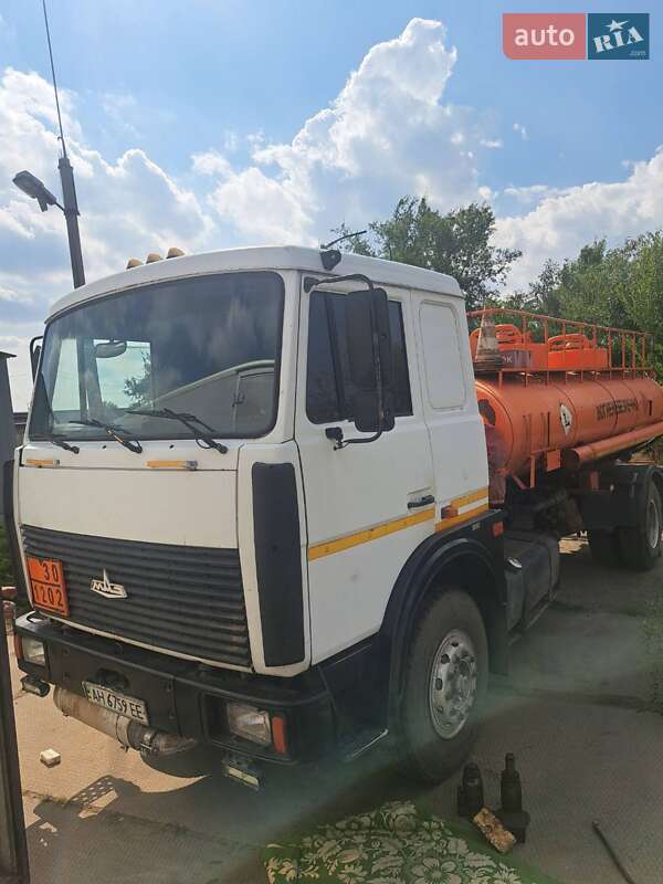 МАЗ 533605