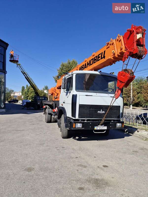 Автокран МАЗ 5336