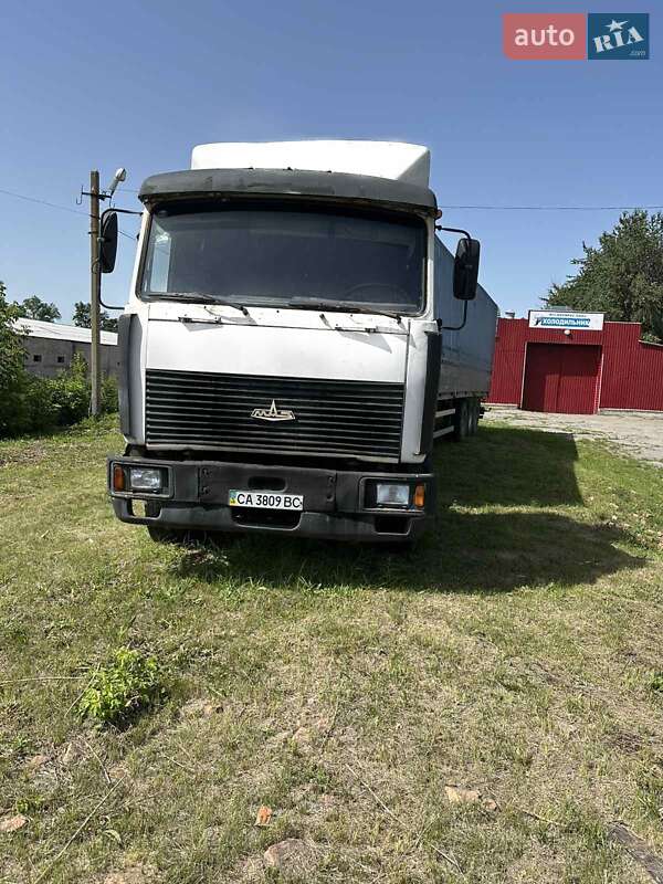 Тягач МАЗ 543203