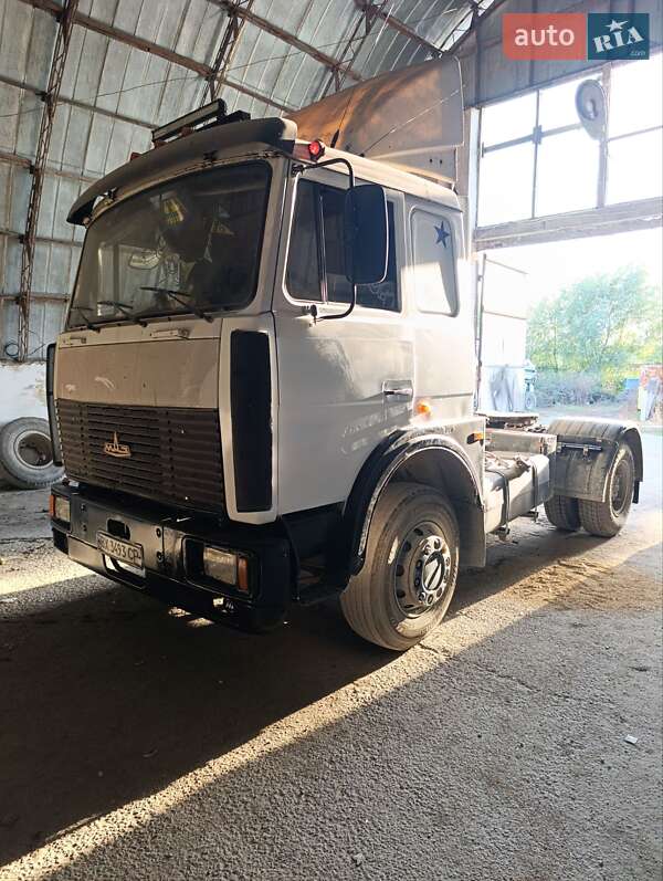 МАЗ 543203