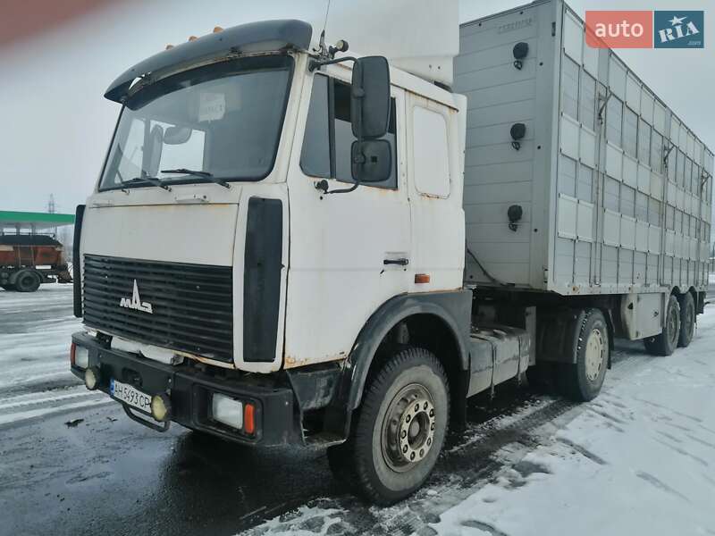 МАЗ 543205