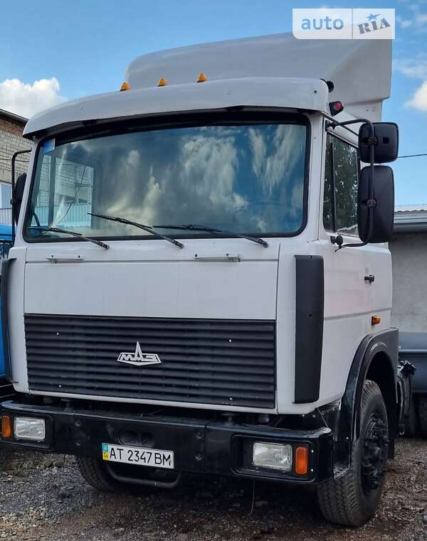 Тягач МАЗ 54323-032