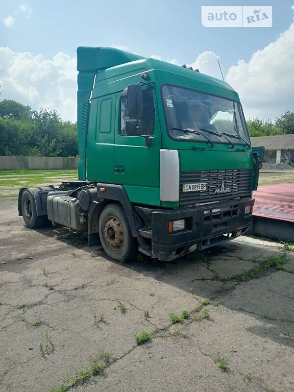 Тягач МАЗ 544008