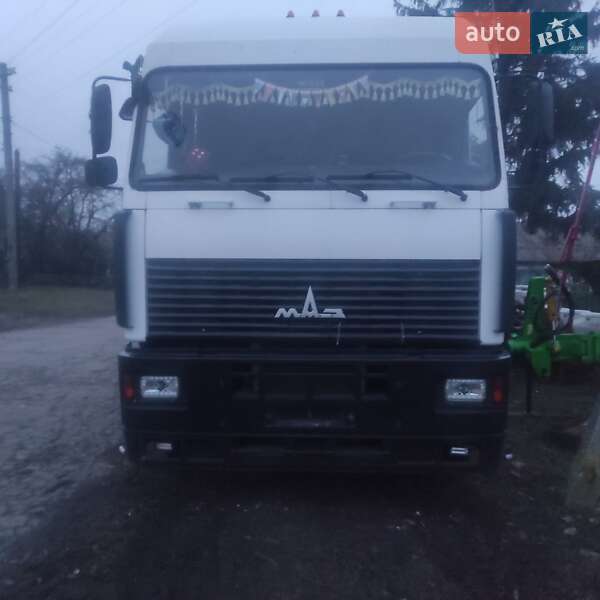 МАЗ 5440А8