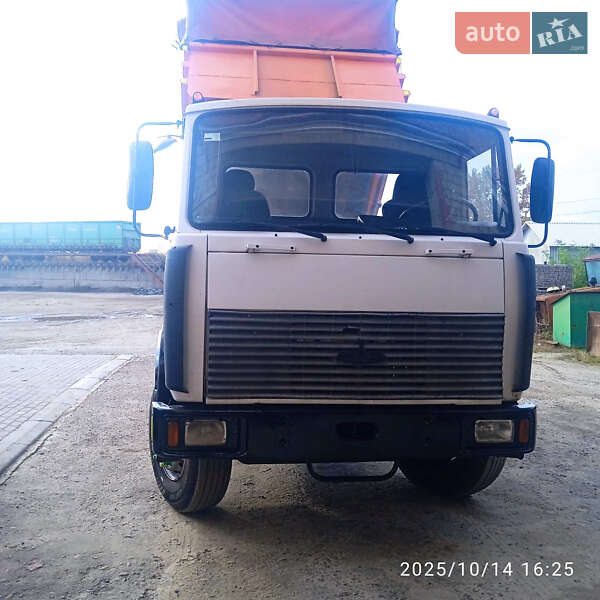 Самоскид МАЗ 555102