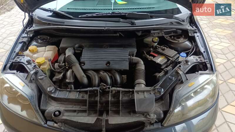 Хэтчбек Mazda 2 2007 в Гостомеле