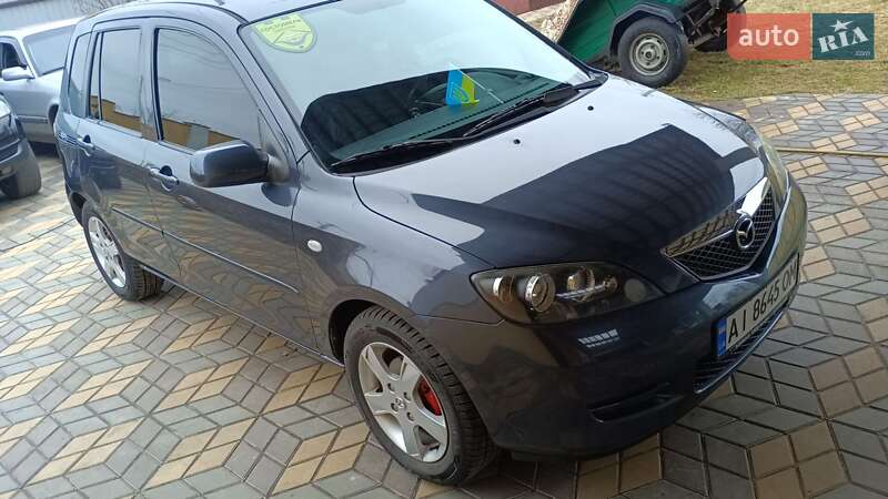 Хэтчбек Mazda 2 2007 в Гостомеле